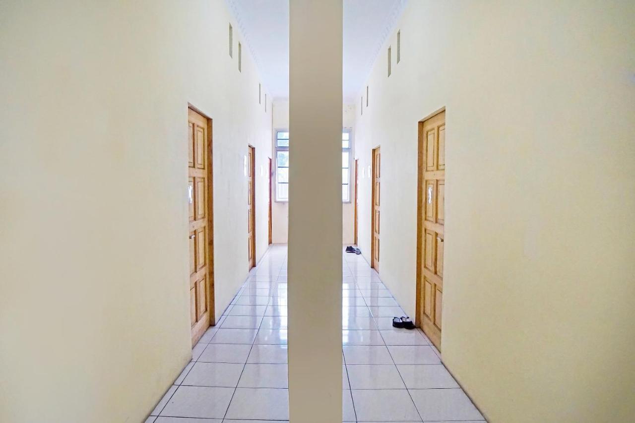 Oyo 91435 Berliany Home 2 Medan Bagian luar foto